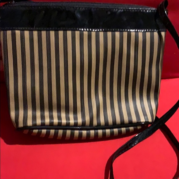 Purse - Picture 4 of 7